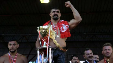 Başpehlivan Cengizhan Şimşek'in altın kemeri geri alındı