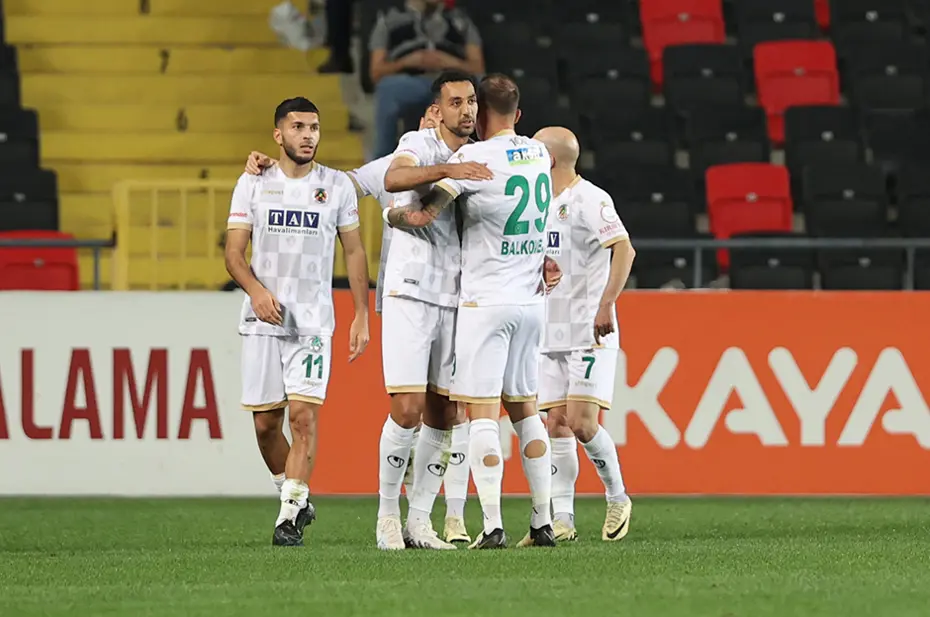 UEFA kulüpler sıralaması güncellendi: İlk 100'de 3 Türk takımı - 21