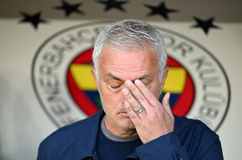 Mourinho'dan maç sonrası olay yaratan sözler: "Ben de maça gelmezdim" - 4 Mourinho'dan maç sonrası olay yaratan sözler: "Ben de maça gelmezdim" - 4