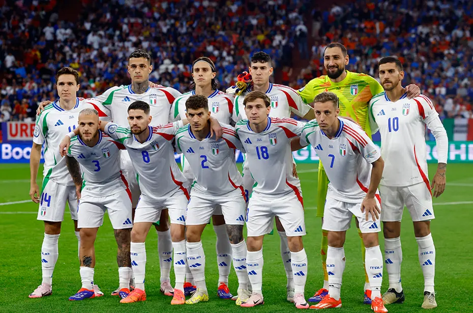 EURO 2024'te tribünlere Türkiye damgası: Ev sahibi Almanya bile yetişemedi - 23 EURO 2024'te tribünlere Türkiye damgası: Ev sahibi Almanya bile yetişemedi - 23