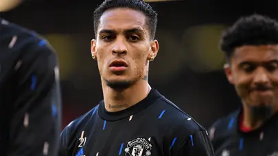 Manchester United'da Antony için karar verildi