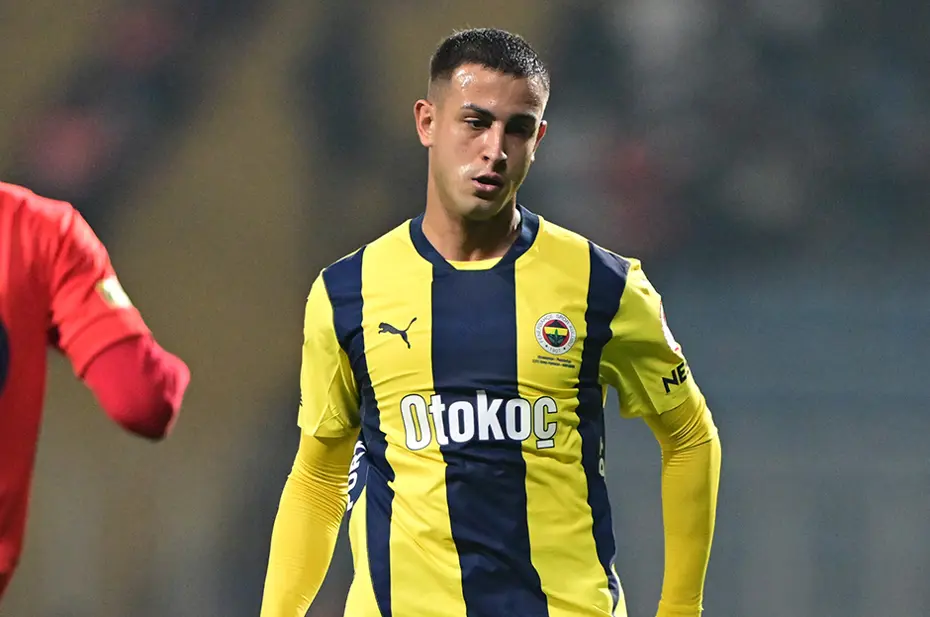 Mourinho'dan büyük kıyım: Fenerbahçe'de 7 futbolcu gönderiliyor - 10 Mourinho'dan büyük kıyım: Fenerbahçe'de 7 futbolcu gönderiliyor - 10