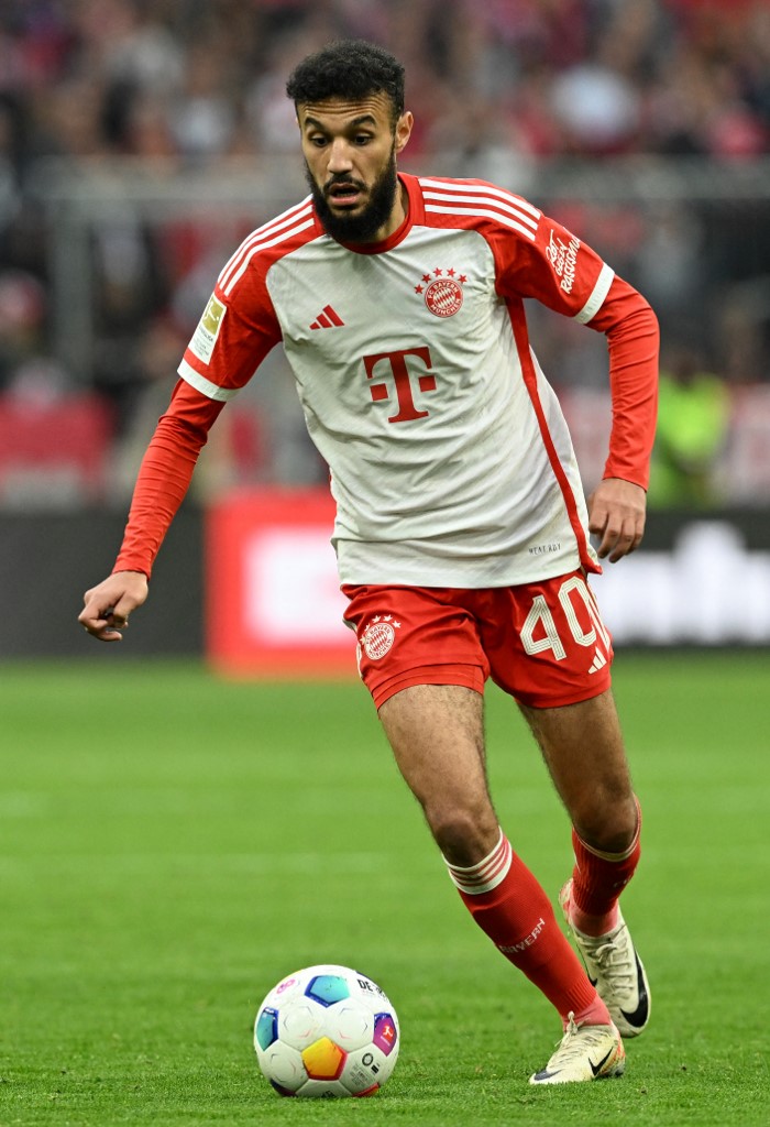 Noussair Mazraoui kimdir, kaç yaşında ve hangi takımlarda oynadı? Noussair Mazraoui başarıları ve istatistikleri