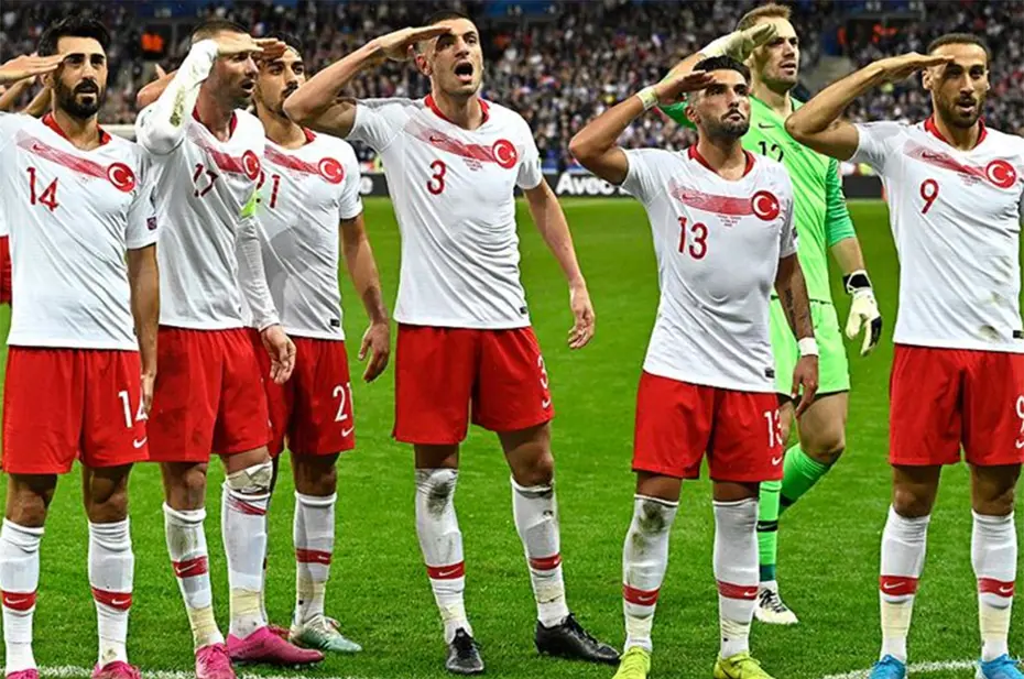 UEFA'dan skandal karar: Beşiktaş maçında asker selamı vermişti - 5