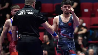 Muhammet Karavuş'tan Avrupa Güreş Şampiyonası'nda gümüş madalya