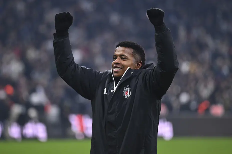 Beşiktaş'ta yeni transferlerin neden forma giymediği ortaya çıktı - 3