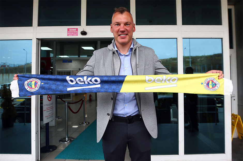 Fenerbahçe, Sarunas Jasikevicius'u resmen açıkladı