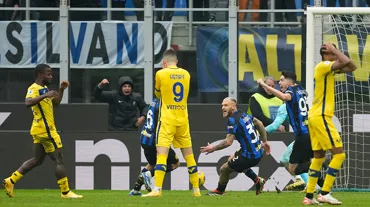 Inter 90+10'da kaçan penaltıyla kazandı