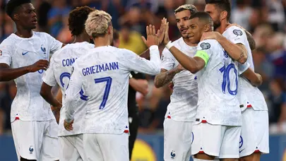 Fransa liderliğini 3 golle sürdürdü