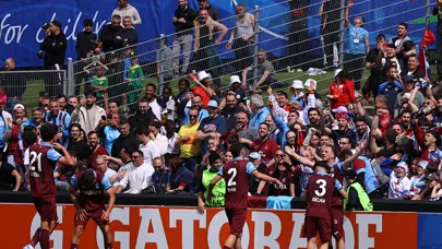 Boran Başkan: "Dünyaya hangi bordo mavinin daha büyük olduğunu göstereceğiz inşallah"