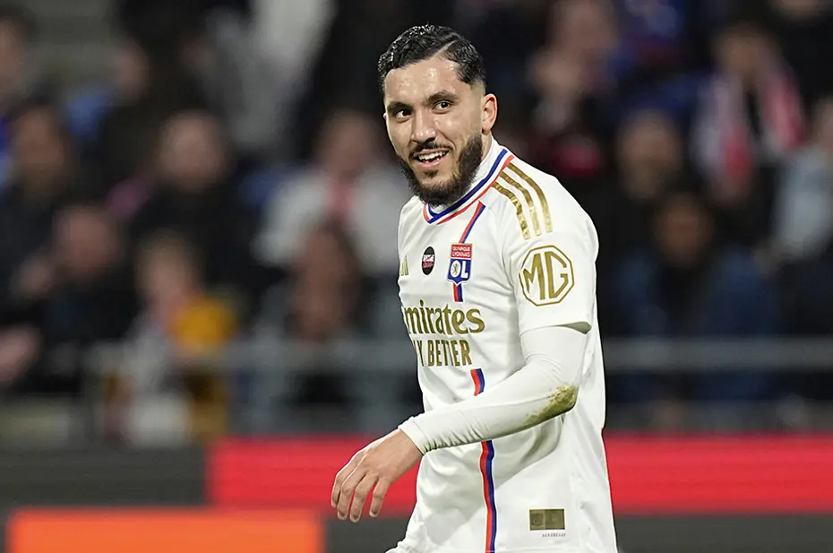 Rayan Cherki, maç sonu ağlayarak transfer kararını açıkladı - 2