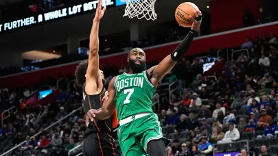 Jaylen Brown yıldızlaştı, Boston Celtics 8'de 8 yaptı