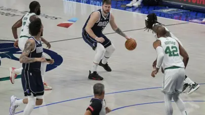 Mavericks, Celtics'in şampiyonluk hayallerine ket vurdu: Seriye tutundular