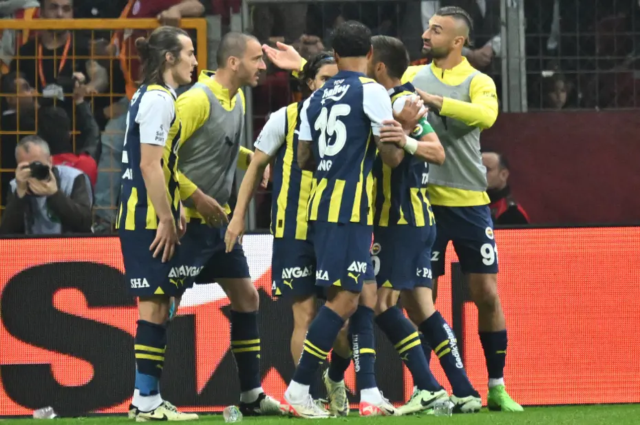 Süper Lig'de düğüm son hafta çözülecek? İşte Galatasaray ve Fenerbahçe'nin şampiyonluk ihtimalleri - 3