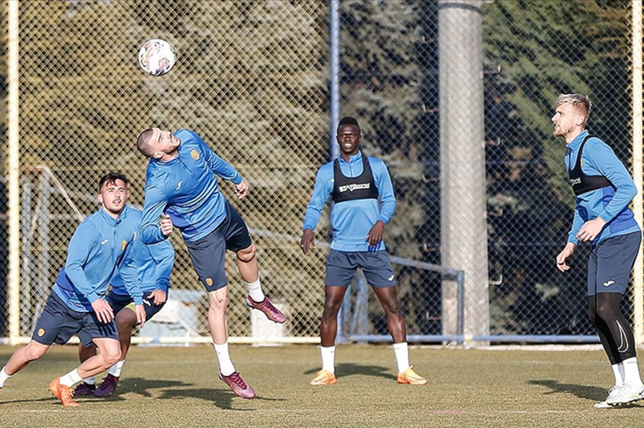 Ankaragücü, Beşiktaş maçı öncesi 2 sakatlığı açıkladı