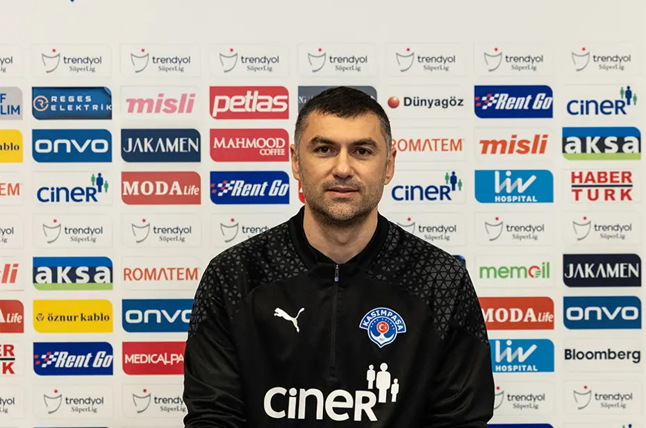 Burak Yılmaz'dan yabancı hakem yanıtı: "Daha büyük kaosa götüreceğini düşünüyorum" - 4 Burak Yılmaz'dan yabancı hakem yanıtı: "Daha büyük kaosa götüreceğini düşünüyorum" - 4