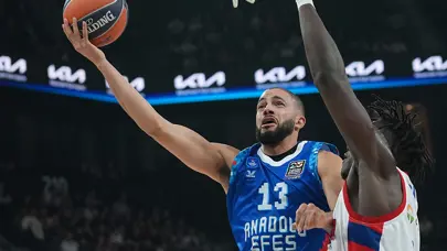 Anadolu Efes'ten üst üste 5. galibiyet