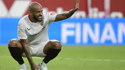 Marcao son yaptığıyla bardağı taşırdı: Sevilla'nın kararı bekleniyor
