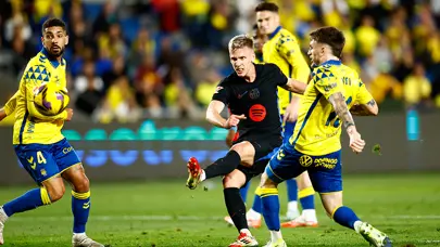 Barcelona ikinci yarı açıldı