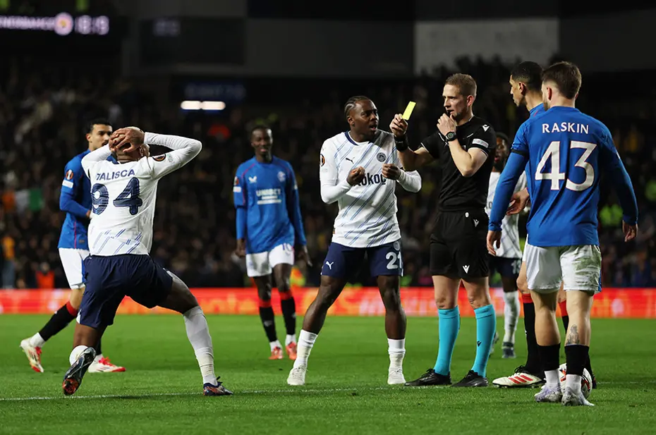 UEFA'dan Espen Eskas kararı: Rangers-Fenerbahçe maçında düdük çalmıştı - 4