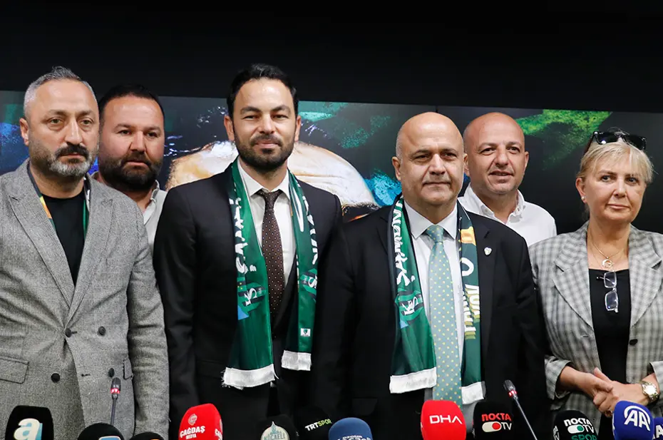 Selçuk İnan'dan 1+1 yıllık imza ve transfer için ilk sözler - 2 Selçuk İnan'dan 1+1 yıllık imza ve transfer için ilk sözler - 2