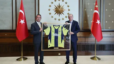 Cumhurbaşkanı Erdoğan, Fenerbahçe Yönetimi'ni kabul etti