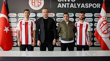 Antalyaspor'da iç transfer: İmzalar atıldı