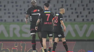 Fatih Karagümrük altın değerinde 3 puanı kaptı