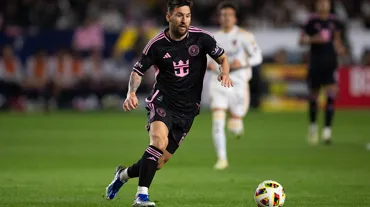 İZLE | Inter Miami'yi 90+2'de Messi-Alba işbirliği kurtardı