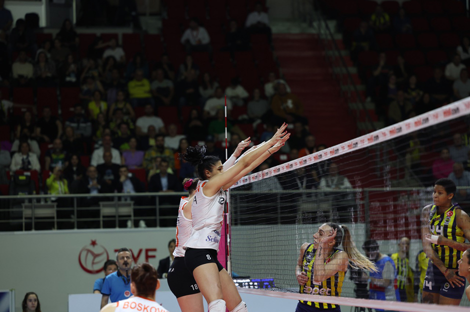 Eczacıbaşı - Fenerbahçe maçı hangi kanalda, ne zaman, saat kaçta canlı yayınlanacak?