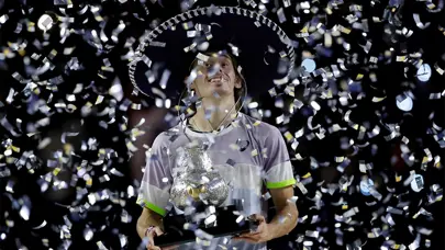 Meksika Açık Tenis Turnuvası'nda şampiyon Alex De Minaur