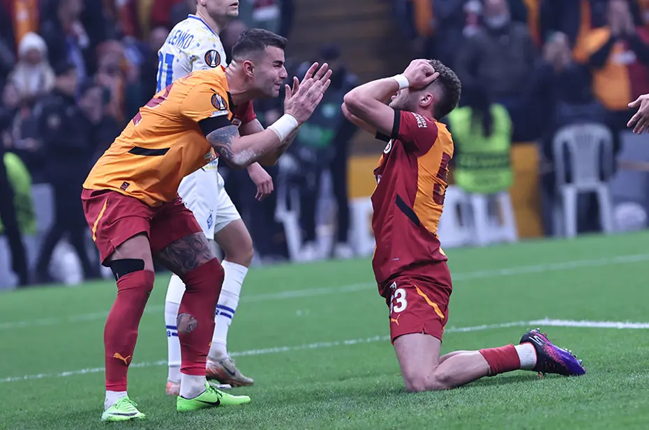 Ümit Davala'dan Galatasaray'ın Avrupa hezimeti sonrası bomba iddia: "Son maçıydı" - 4 Ümit Davala'dan Galatasaray'ın Avrupa hezimeti sonrası bomba iddia: "Son maçıydı" - 4
