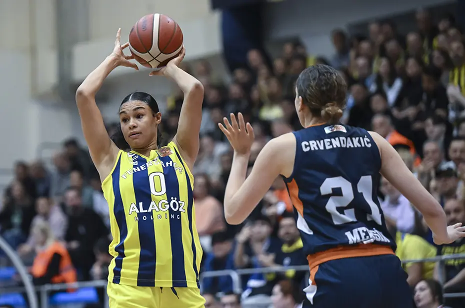 Fenerbahçe şampiyonluk kupasını kaldırdı - 14 Fenerbahçe şampiyonluk kupasını kaldırdı - 14