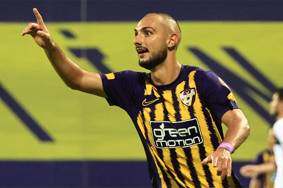 Galatasaray’ın yeni transferi Ahmed Kutucu kimdir, bonservisi ne kadar? Ahmed Kutucu kaç yaşında ve hangi takımlarda oynadı?