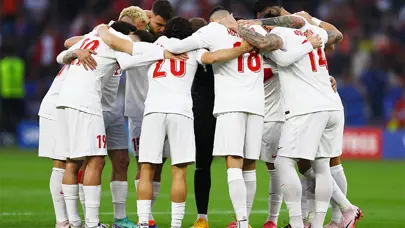 Hollanda-Türkiye maçından kareler