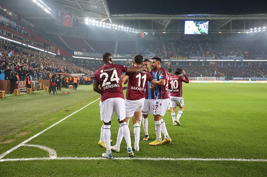 Güncelleme geldi! Süper Lig'in favorisi... - 9 Güncelleme geldi! Süper Lig'in favorisi... - 9