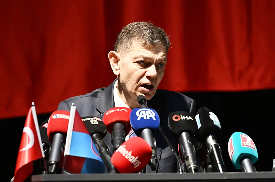 Trabzonspor'un kritik seçiminde Şenol Güneş sürprizi - 9 Trabzonspor'un kritik seçiminde Şenol Güneş sürprizi - 9