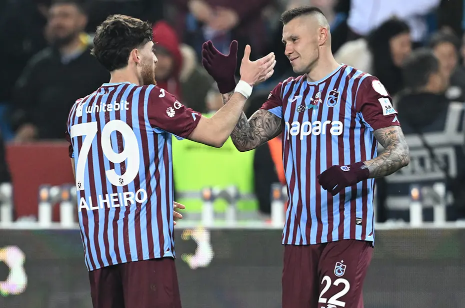 Trabzonspor'da ilk ayrılık resmileşti: Bonservisi KAP'a bildirildi - 2