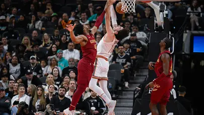 Furkan Korkmaz ve Cedi Osman'ın takımları kaybetti