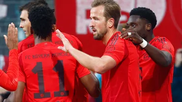 Bayern Münih deplasmanda farka koştu