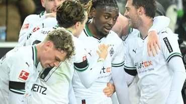 5 maçın hıncını 90 dakikada çıkardılar: Borussia Mönchengladbach farka koştu