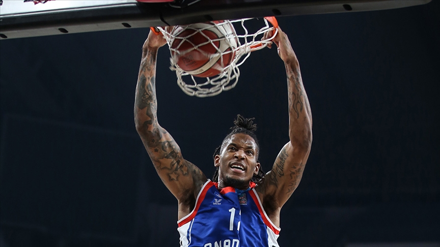 EuroLeague'de haftanın MVP'si Anadolu Efes'ten Will Clyburn