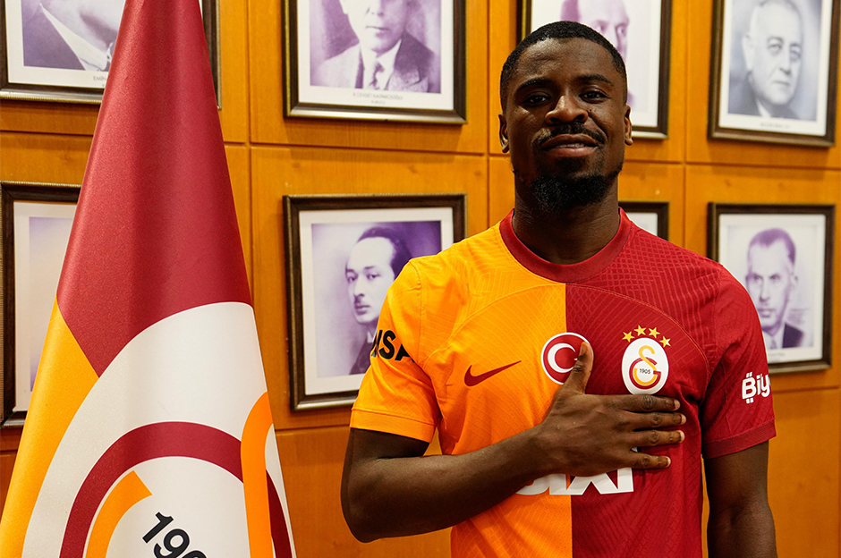 Serge Aurier, Galatasaray taraftarına müjdeli haberi verdi