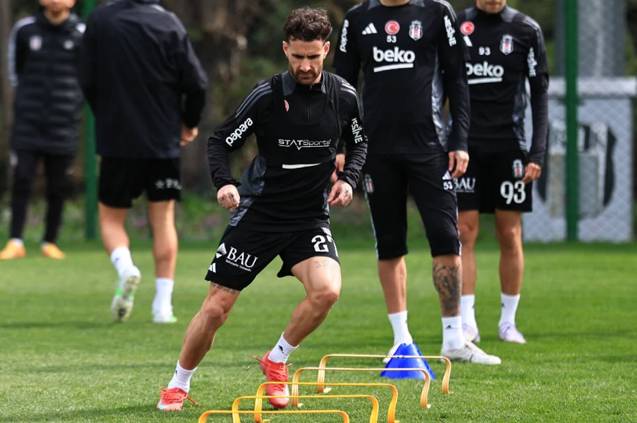 Beşiktaş'ta derbi planı: Solskjaer 3 isim belirledi - 1