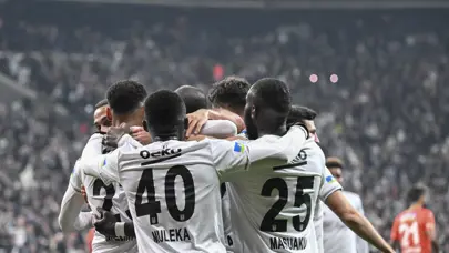 Beşiktaş'ın ilk 11'i belli oldu: Saiss kararı!