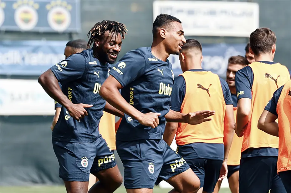 Lugano maçı öncesi Mourinho'dan Allan Saint-Maximin kararı - 3 Lugano maçı öncesi Mourinho'dan Allan Saint-Maximin kararı - 3