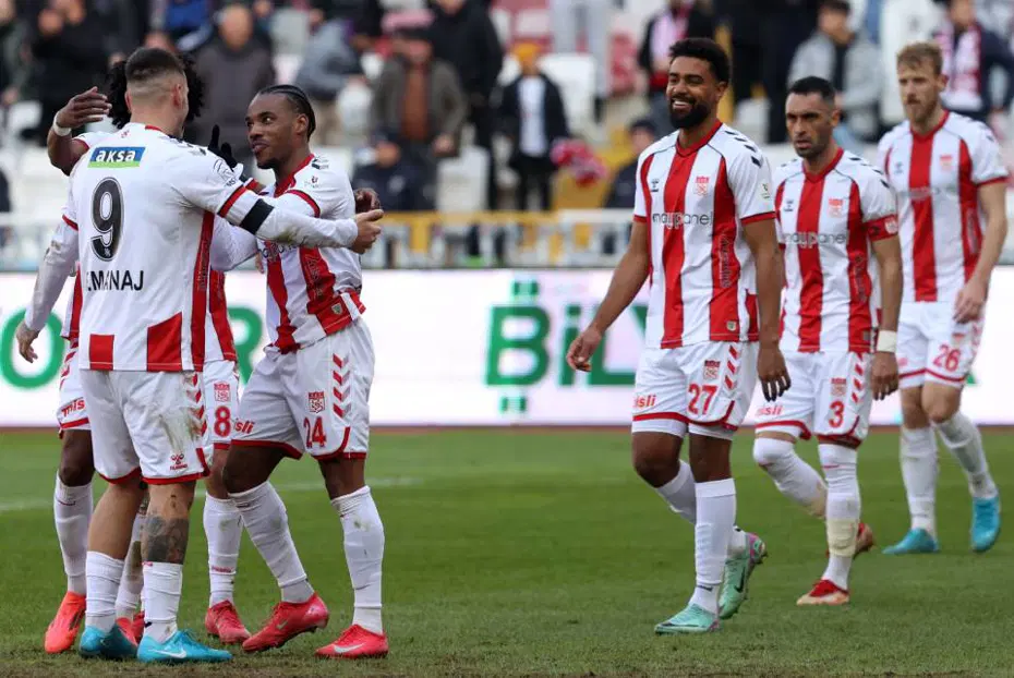 Rey Manaj için transfer yanıtı: Sivasspor'dan ayrılacak mı? - 6
