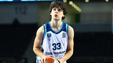 Kaan Yarkut, Türk Telekom'dan NCAA'e transfer oldu