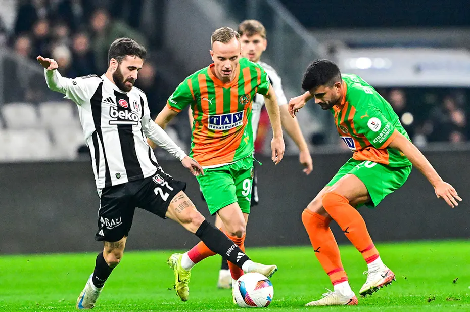 İsmail Kartal, yeni sağ bekini Fenerbahçe'den buldu: Pazarlıklar başladı - 4