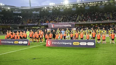 Başakşehir-Fenerbahçe maçı sonrası hoca bizzat açıkladı: Süper Lig'i sallayan isim takımdan ayrılıyor